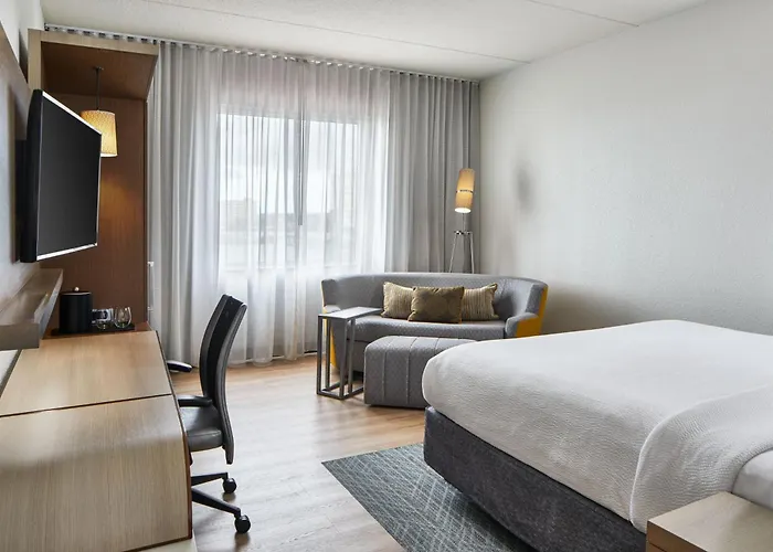 Courtyard By Marriott St. Petersburg Clearwater/Madeira Beach